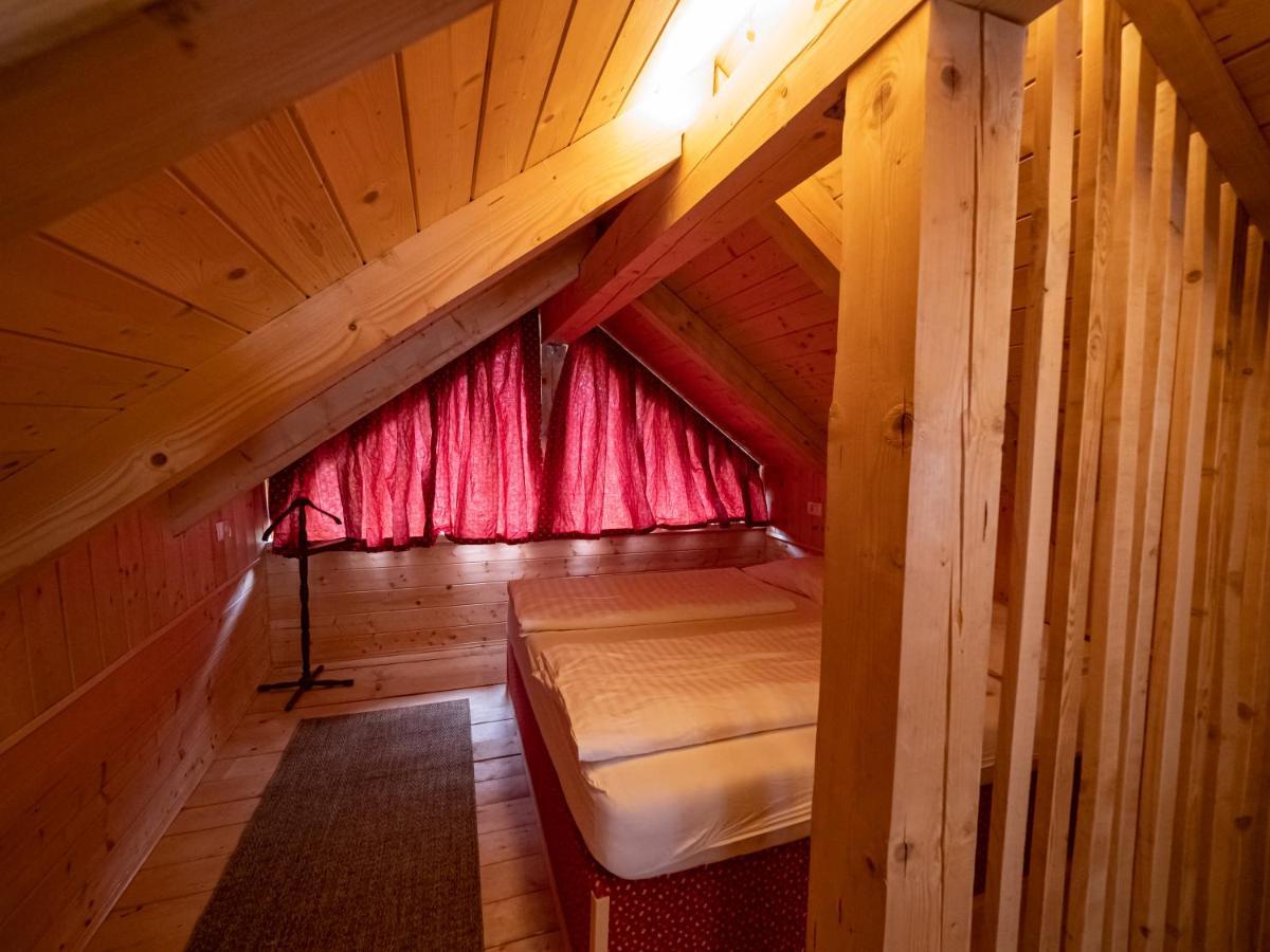 Chalet Sejalec レスツェ エクステリア 写真